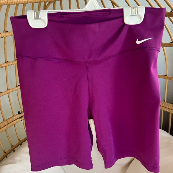 Purple Nike biker shorts | medium - Picture 1 of 4